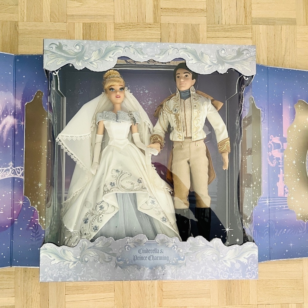 Disney Store - Limited Edition 17" Cinderella and Prince Charming Doll Set